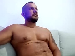 Screen Grab from pablo_rico_00