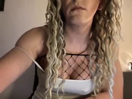 Screen Grab from pamela_wurst