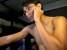 Screen Grab from papita_pelada