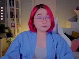Screen Grab from peach_shy