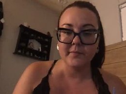 Screen Grab from peachesgetcreamy