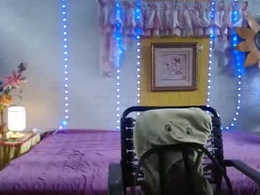 Screen Grab from peachy18xxx