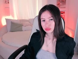 Screen Grab from pearl_glow