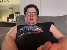 Screen Grab from penisdansvulve