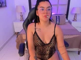 Screen Grab from perlawatsonn