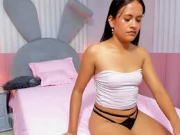 Screen Grab from petite_valeryy