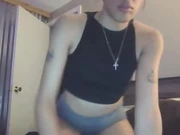 Screen Grab from petitebitchsucks