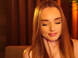 Screen Grab from petitegonwiild