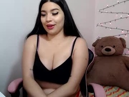 Screen Grab from peytonliss_