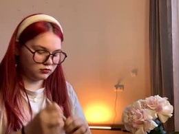 Screen Grab from phylissdettra