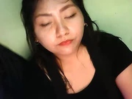 Screen Grab from pinay_briee