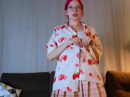 Screen Grab from pink_tilly