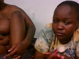 Screen Grab from pinkylips_ebony