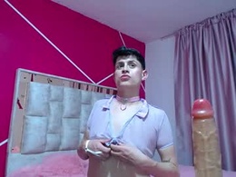 Screen Grab from pinkynoah02