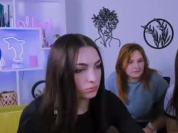 Screen Grab from polly_cute1