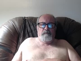 Screen Grab from poppi_4u