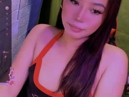 Screen Grab from precious_leah