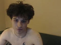 Screen Grab from prettyboyfate