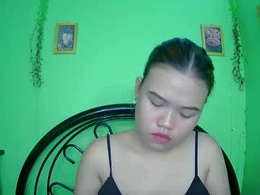 Screen Grab from prettymae756493