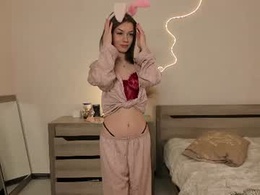 Screen Grab from purplefoxyy