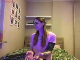 Screen Grab from qtpixienightmaregurl