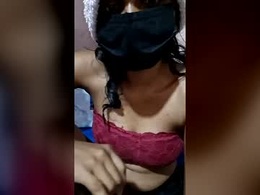 Screen Grab from queen_29364925