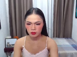 Screen Grab from queen_arnie4utsxxx