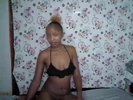 Screen Grab from queen_dimple1
