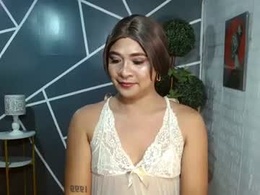 Screen Grab from queen_tracy