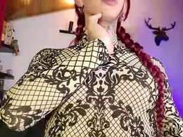 Screen Grab from queencock_777