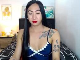 Screen Grab from queenmistressts