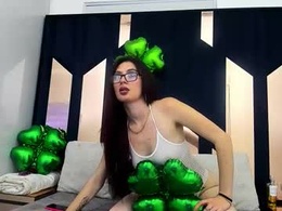 Screen Grab from queenrousee