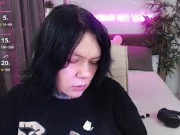 Screen Grab from qwerty_annie