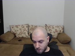 Screen Grab from r0bila