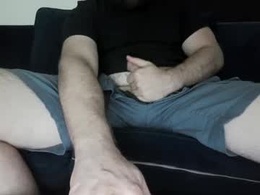 Screen Grab from r975198
