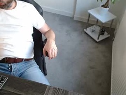 Screen Grab from r_a_r_e