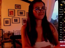 Screen Grab from rachel_fo