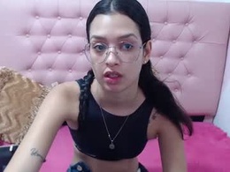 Screen Grab from raquelle_sweet
