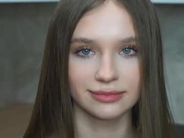 Screen Grab from raquelwardman