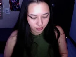 Screen Grab from raven_darkk