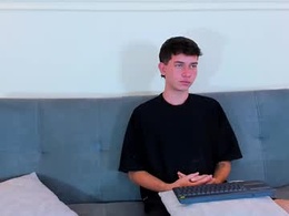 Screen Grab from rayder_green