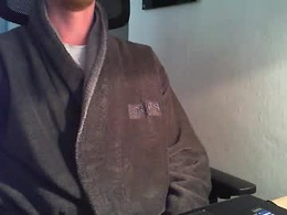 Screen Grab from red_bird_84
