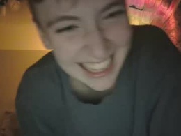 Screen Grab from renthetwink