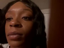 Screen Grab from reynaxx2cumin