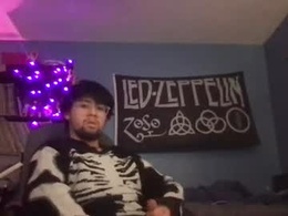 Screen Grab from richpecker777