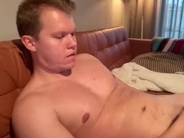 Screen Grab from ricocumx