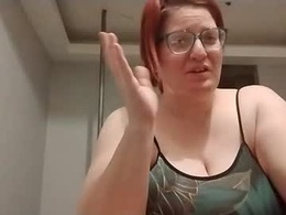 Screen Grab from rileyrooster27