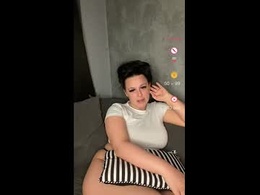 Screen Grab from riri_bstvx