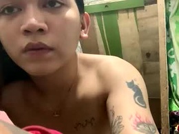 Screen Grab from ririxox