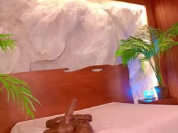 Screen Grab from rolyloren_